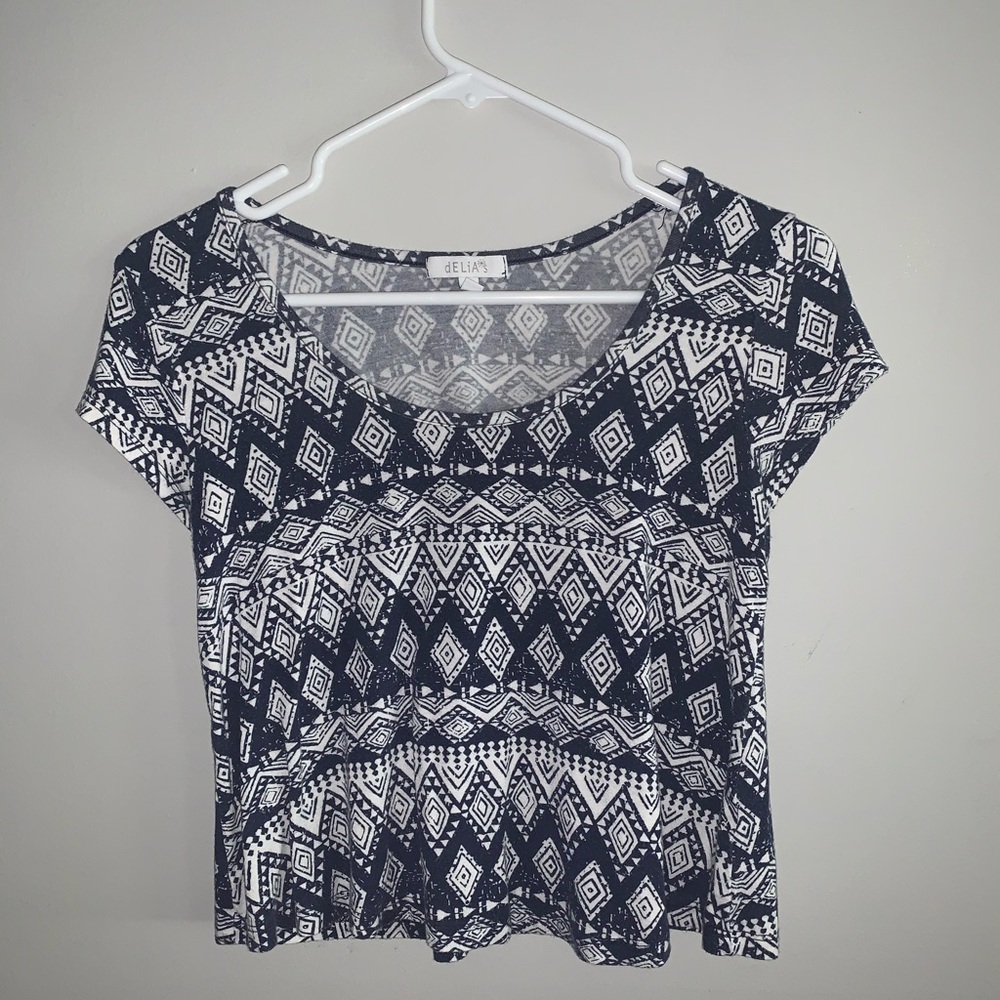 cropped shirt